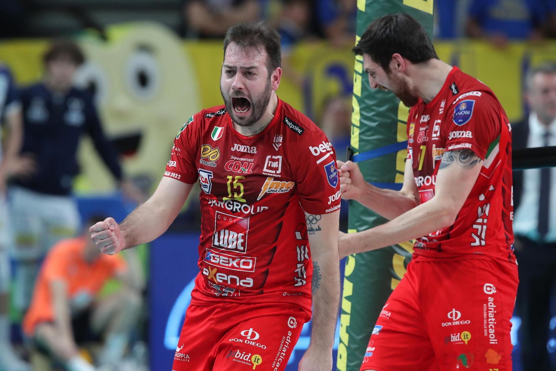 kaiyun sports包含意大利杯倒计时，华盛顿奇才赛前战术微调，细节引发关注，引发热议，资深球员宣示担当的词条